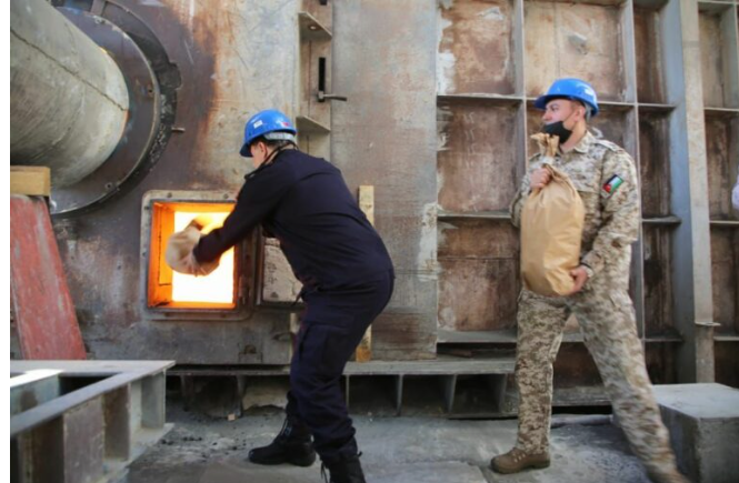 إدارة مكافحة المخدّرات تتلف كميات كبيرة من المواد المخدره