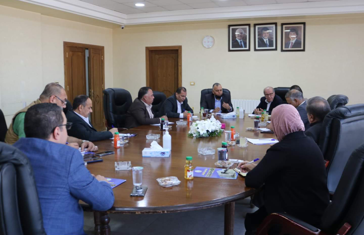 رئيس لجنة بلدية الزرقاء يلتقي رئيس وأعضاء غرفة تجارة الزرقاء