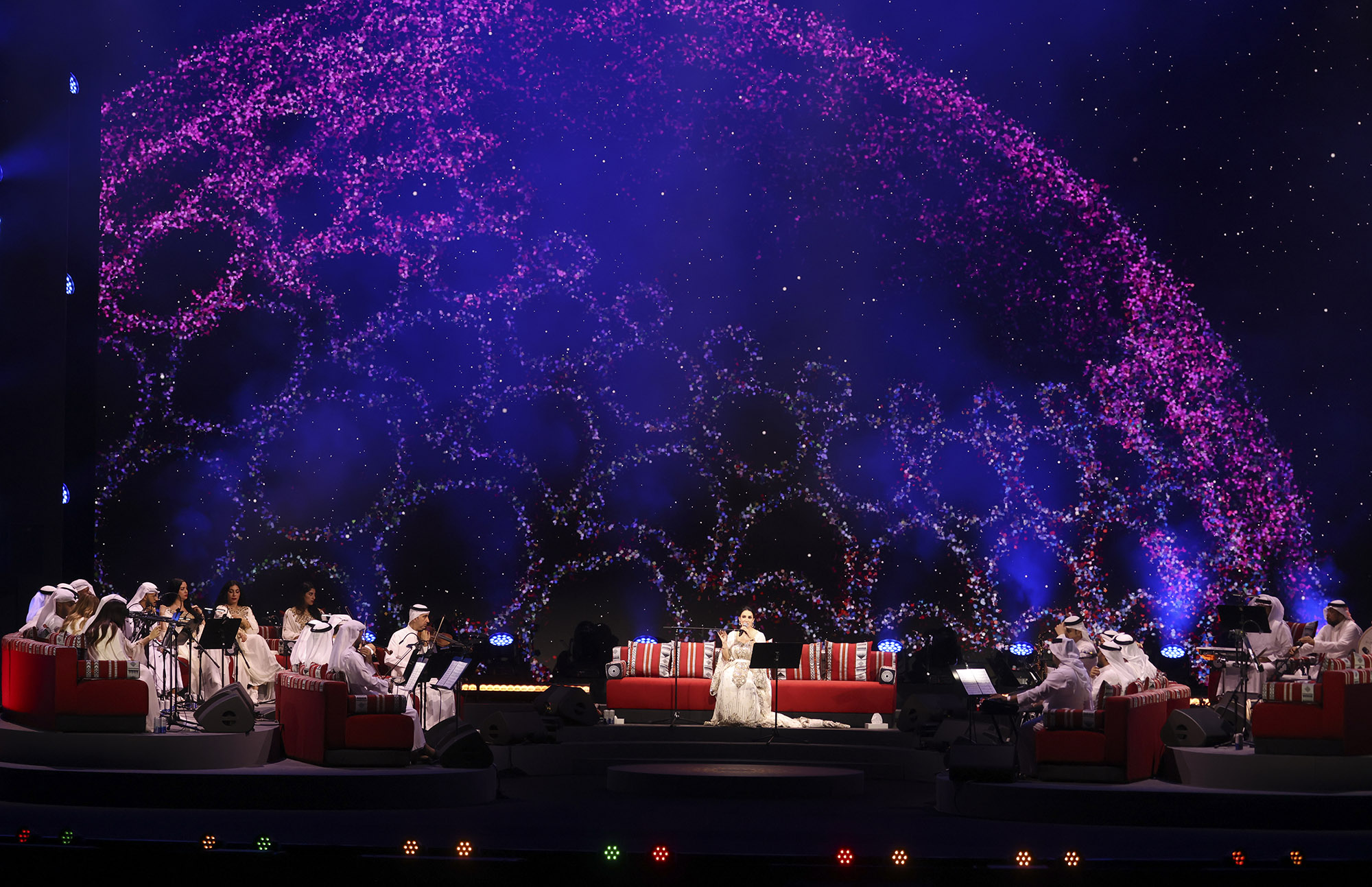 ديانا حداد تنقل الجمهور بأجواء النغم والفرح للعالم العربي والعالم من اكسبو 2020 دبي    صور