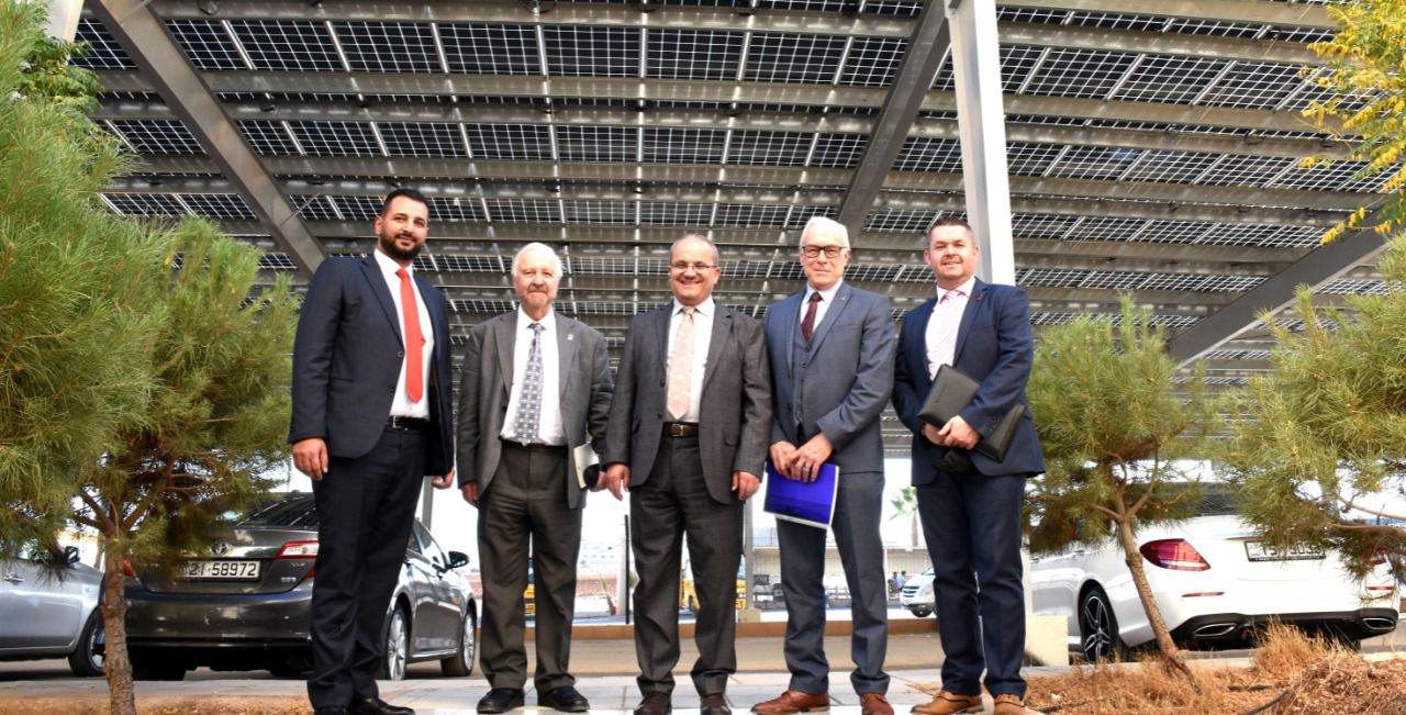 وفد من الاعتمادية البريطانية أسيك يزور جامعة جدارا 