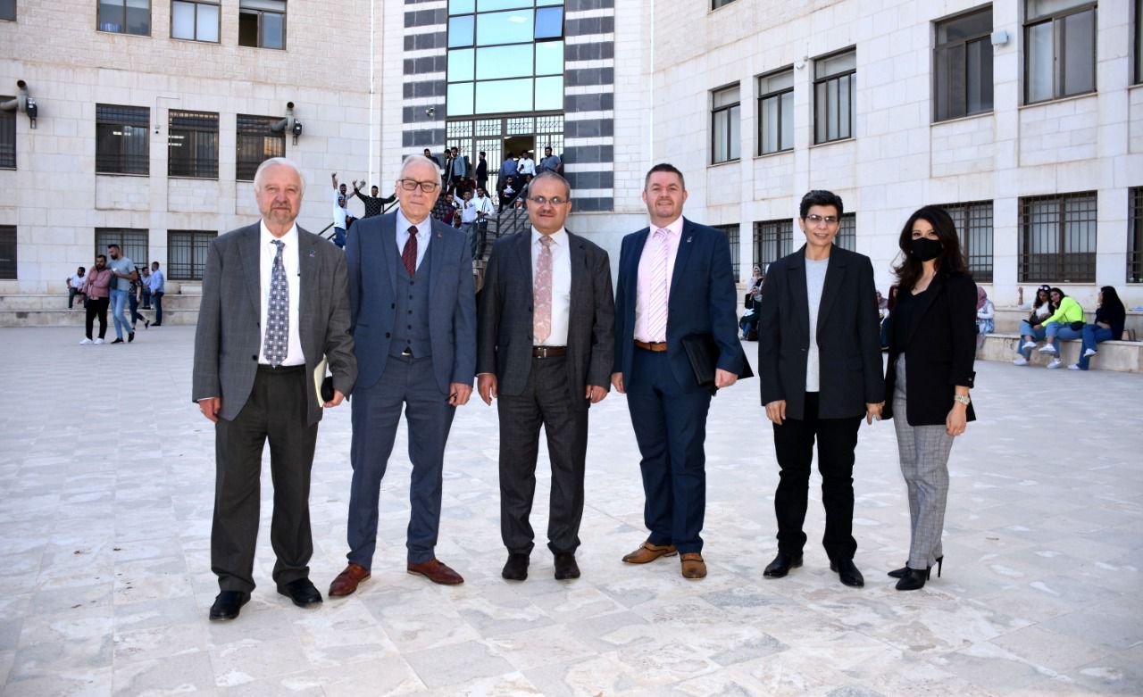 وفد من الاعتمادية البريطانية أسيك يزور جامعة جدارا 