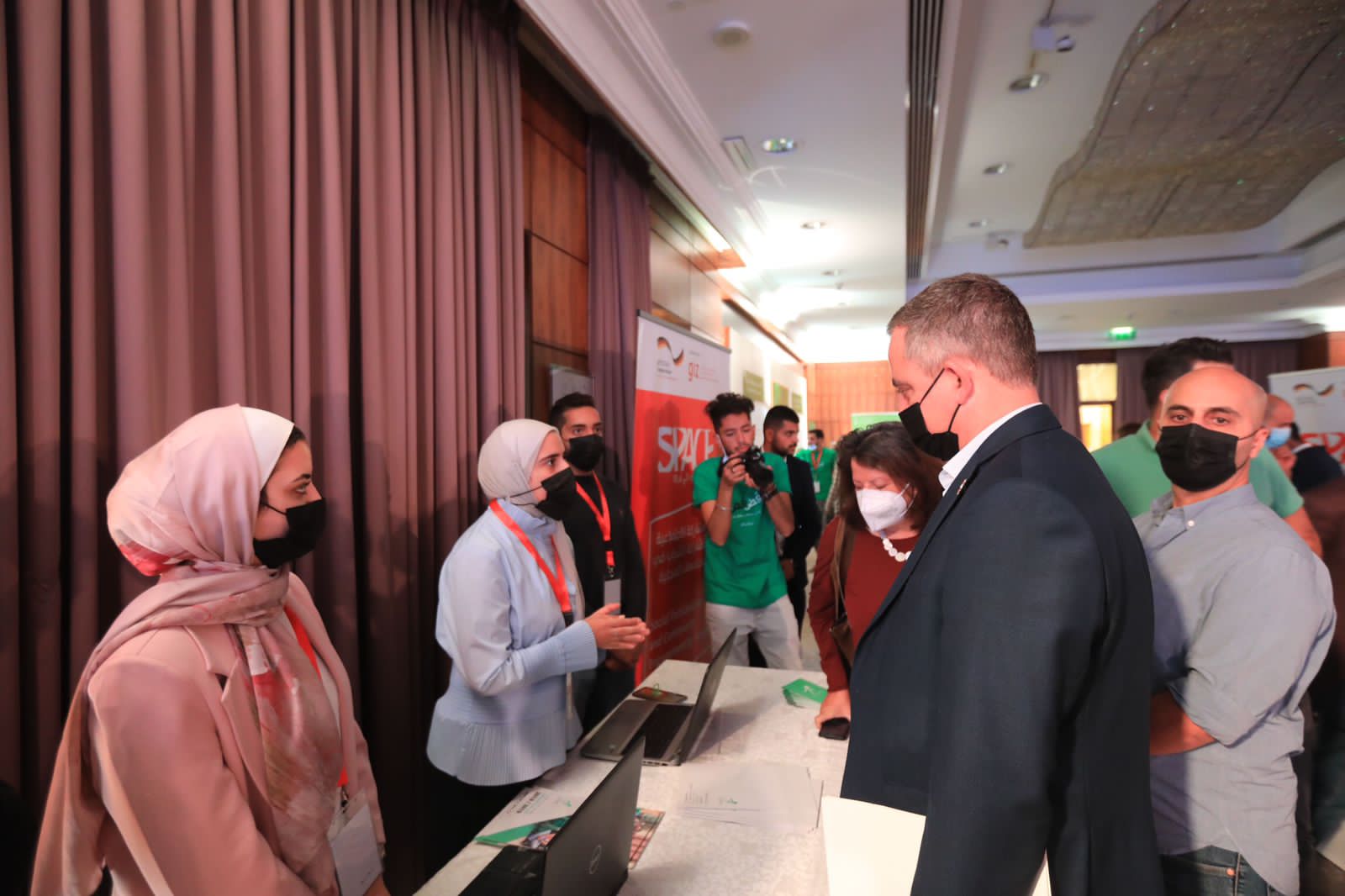 وزير الشباب يختتم اعمال مؤتمر مشاركة الشباب في المجتمعات المحلية 