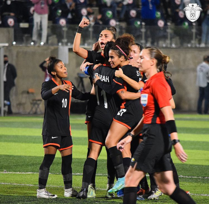 عمان يتوج بلقب بطولة الأندية الآسيوية للسيدات