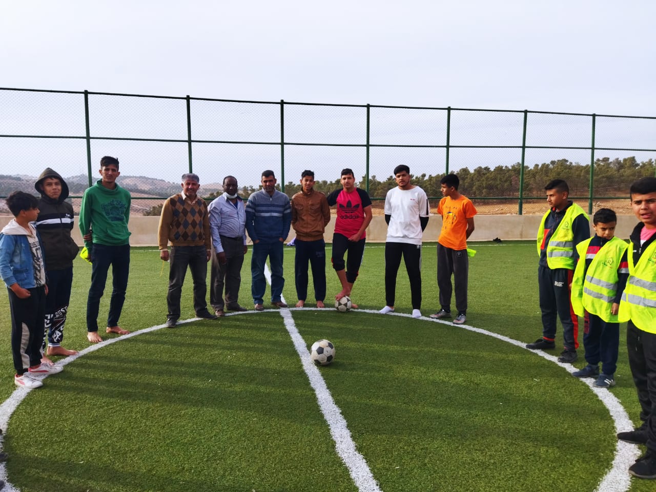 مركز شباب الدجنية يقيم بطولة خماسي كرة القدم بمناسبة مئوية الدولة الأردنية .. صور 
