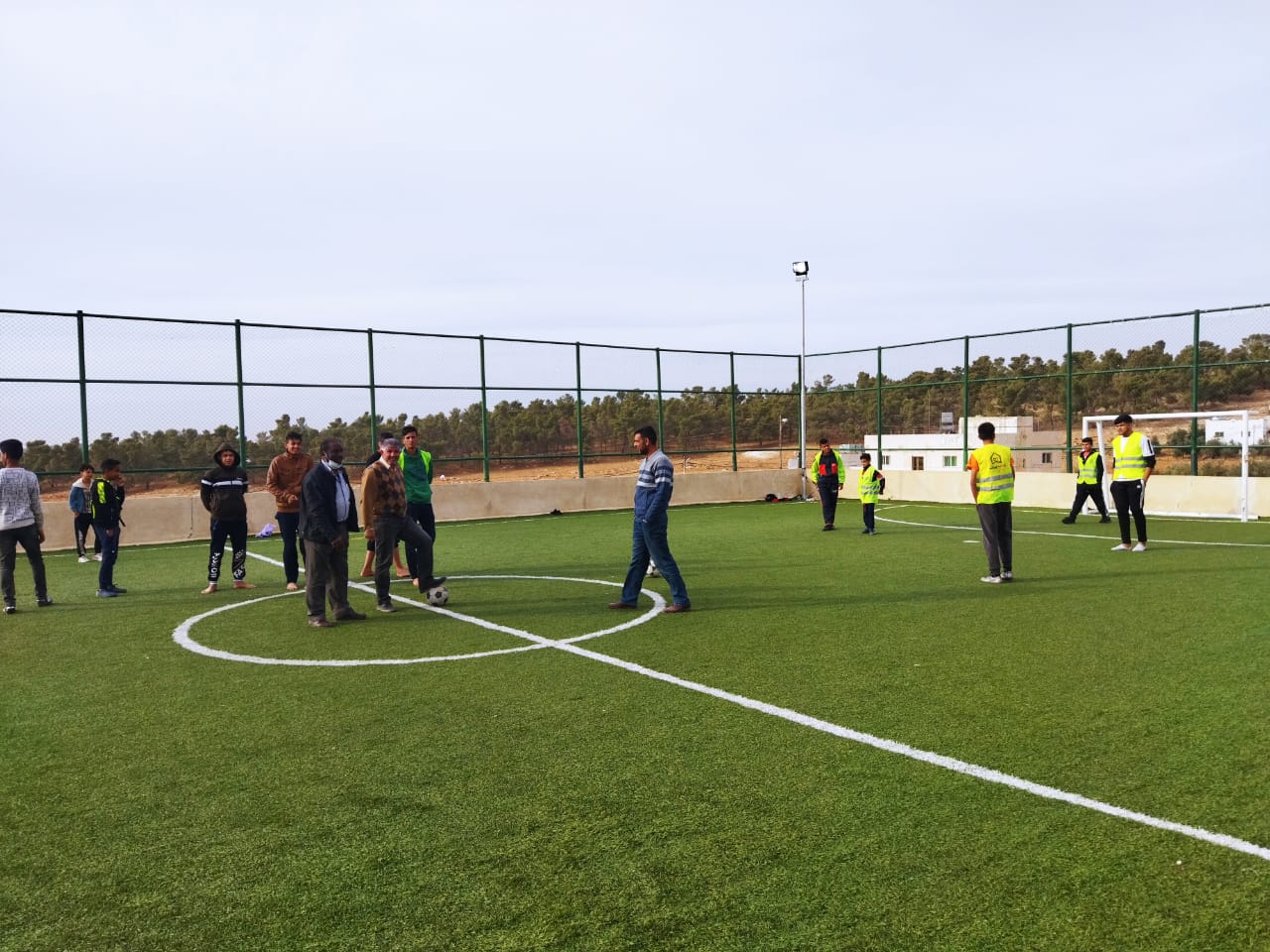 مركز شباب الدجنية يقيم بطولة خماسي كرة القدم بمناسبة مئوية الدولة الأردنية .. صور 