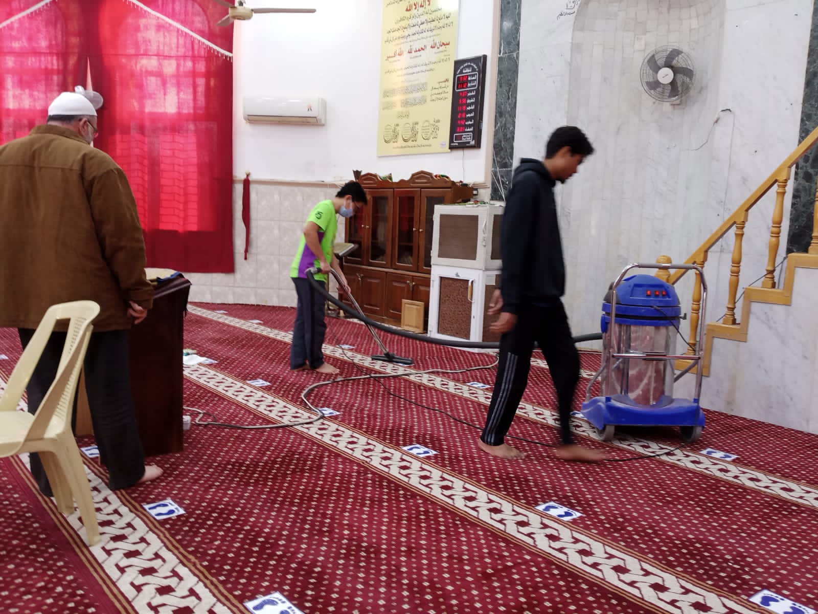 الطلبة الوافدين في جامعة آل البيت ينفذون حملة تطوعية 