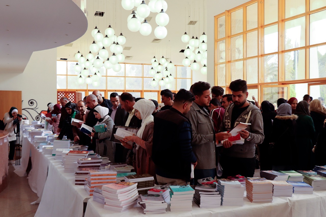 إفتتاح (مكتبة الأسرة الأردنية) في جامعة الحسين بن طلال