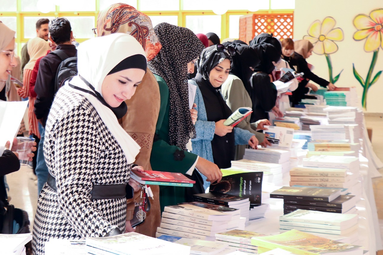 إفتتاح (مكتبة الأسرة الأردنية) في جامعة الحسين بن طلال