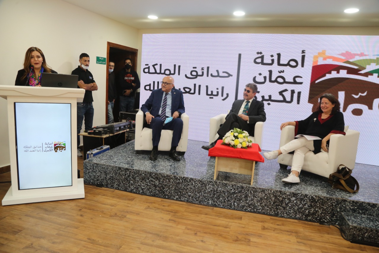 اختتام مشروع مركز المرأة المبدعة في حدائق الملكة رانيا 