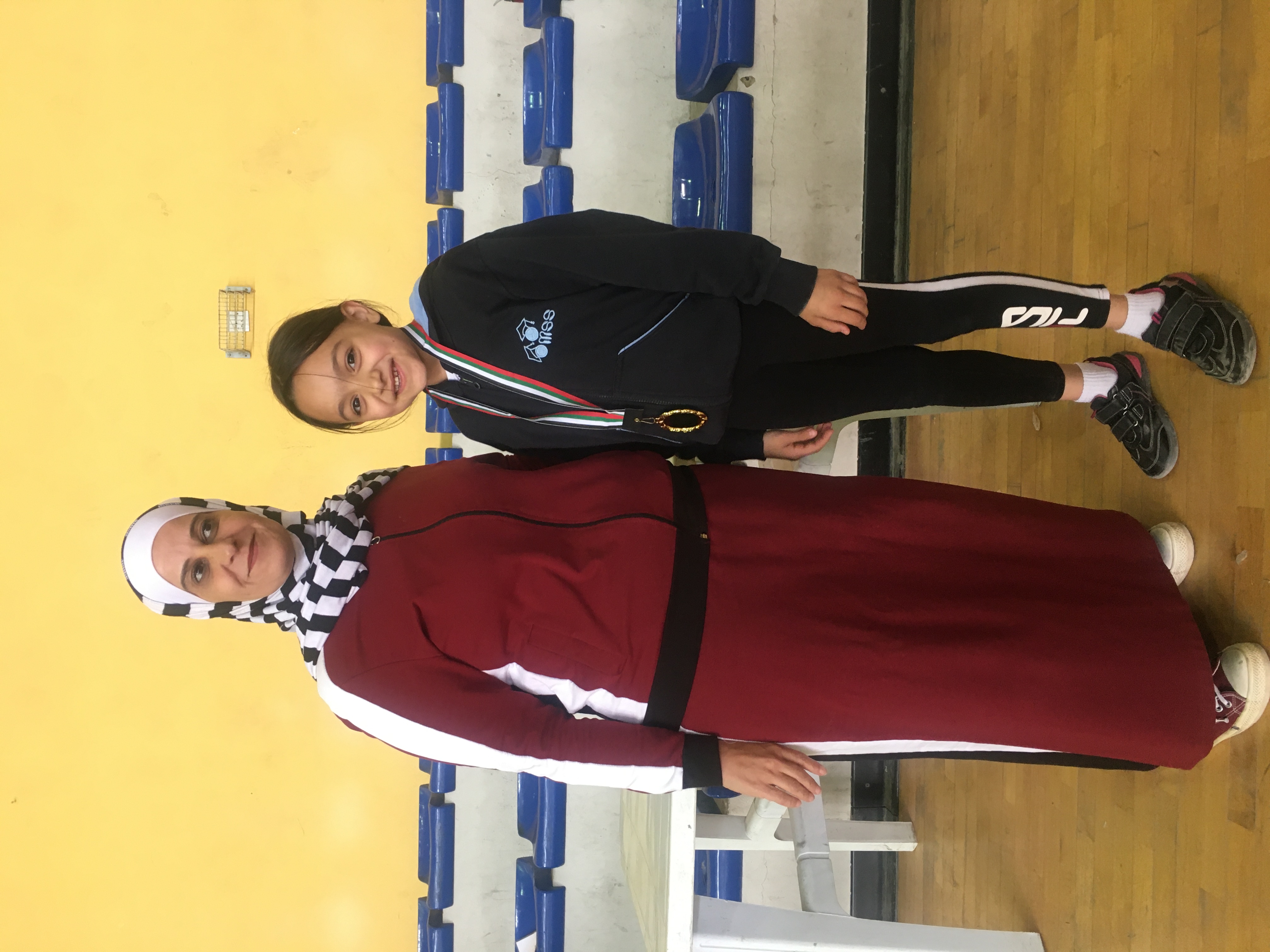 مدارس النظم الحديثة تتزين بذهبية بطولة الريشة الطائرة (الزوجي)  صور