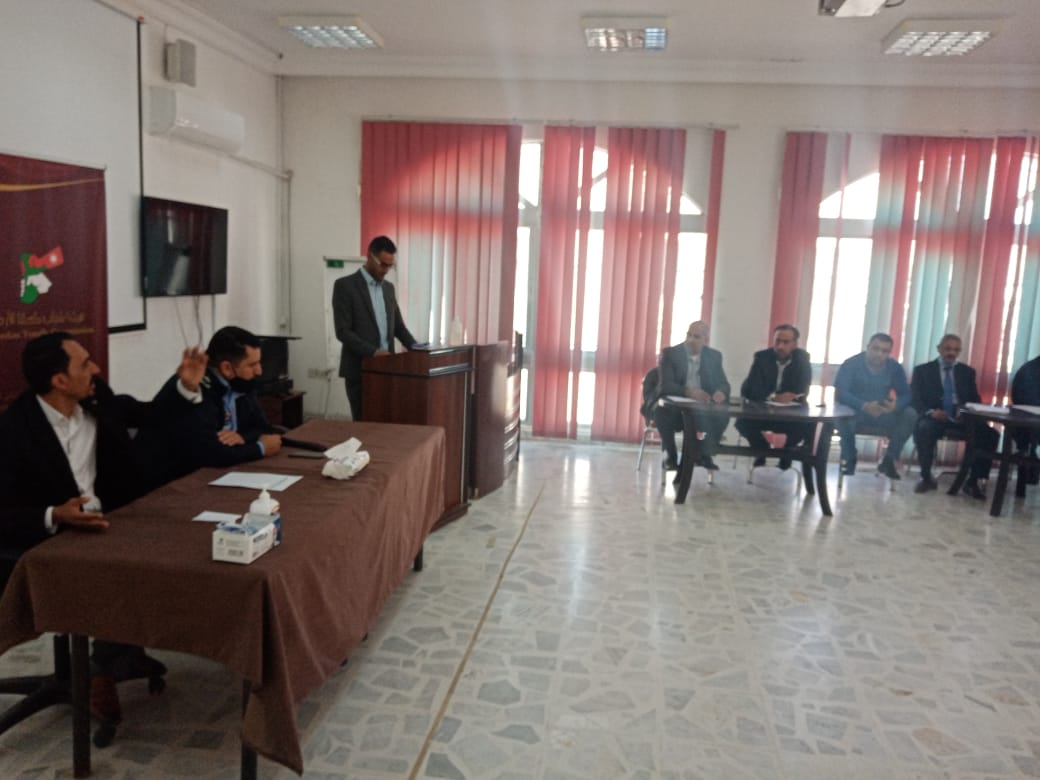 جلسة حوارية حول الفكر المتطرف والتجنيد الإلكتروني في مأدبا