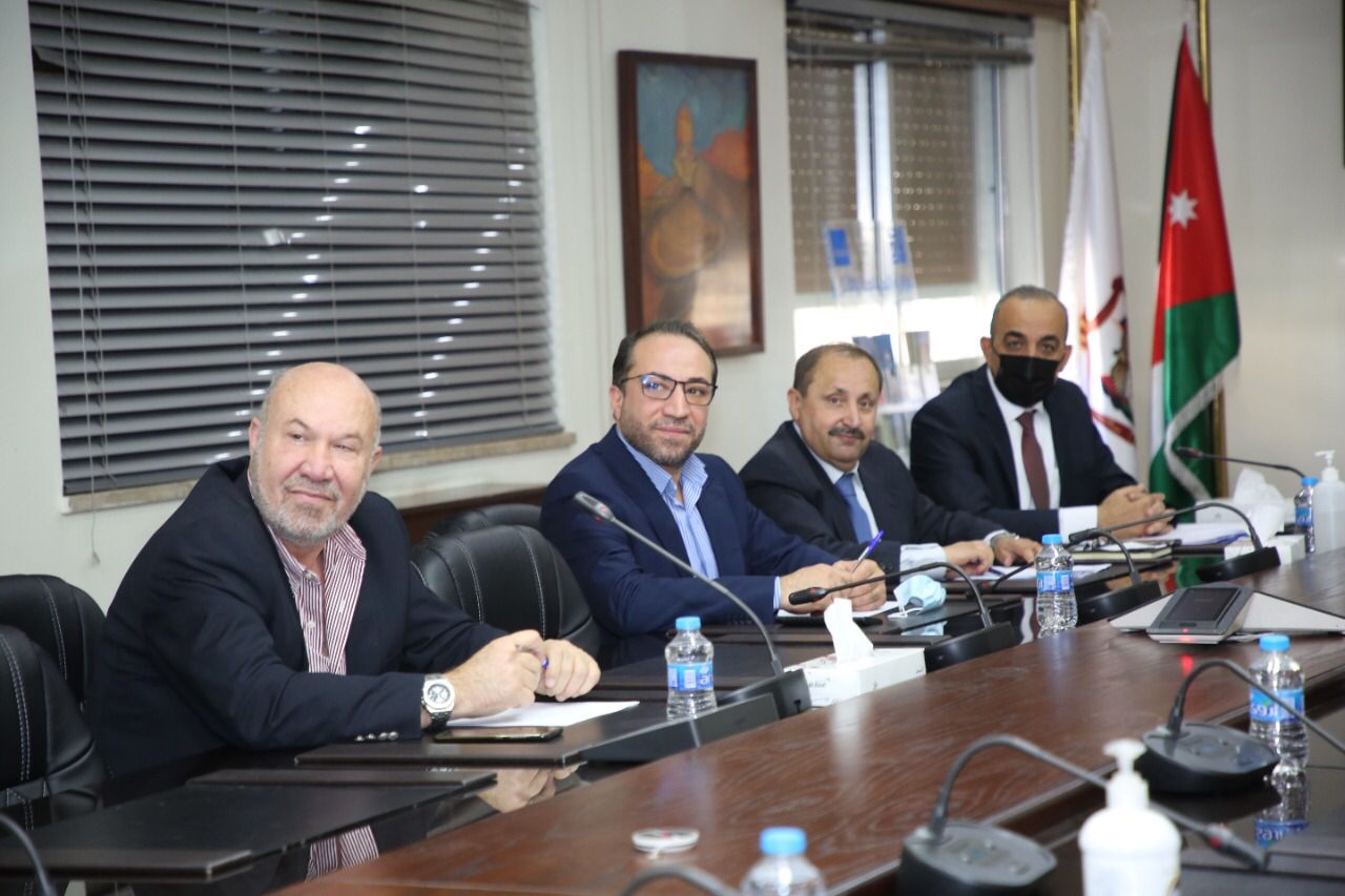 وزير السياحة يبحث مع نظيره التونسي سبل تعزيز التعاون بالمجال السياحي