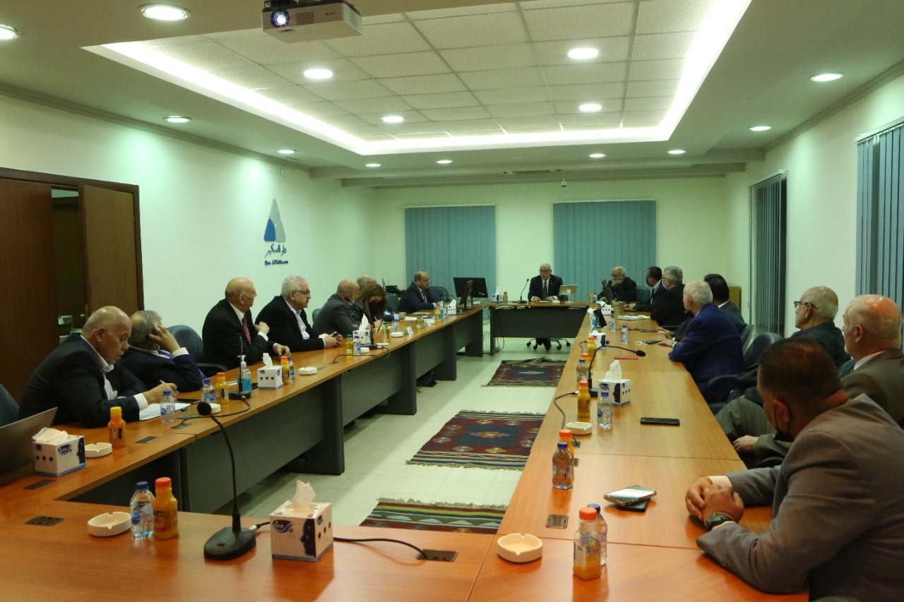 وزير الأشغال يلتقي رئيس واعضاء جمعية المحكمين