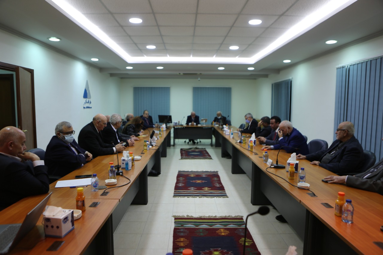 وزير الأشغال يلتقي رئيس واعضاء جمعية المحكمين