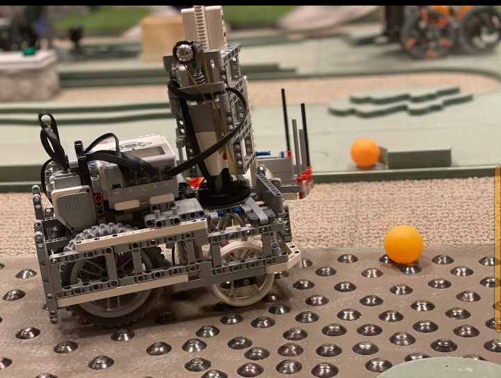 فوز طلبة كلية الذكاء الاصطناعي في البلقاء التطبيقية بمسابقة الروبوتات ضمن المؤتمر الاردني لهندسة الكهرباء وتكنولوجيا المعلومات