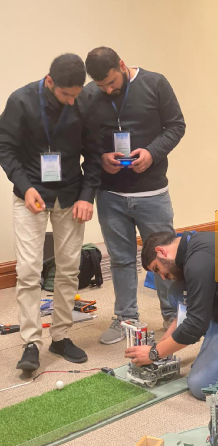 فوز طلبة كلية الذكاء الاصطناعي في البلقاء التطبيقية بمسابقة الروبوتات ضمن المؤتمر الاردني لهندسة الكهرباء وتكنولوجيا المعلومات