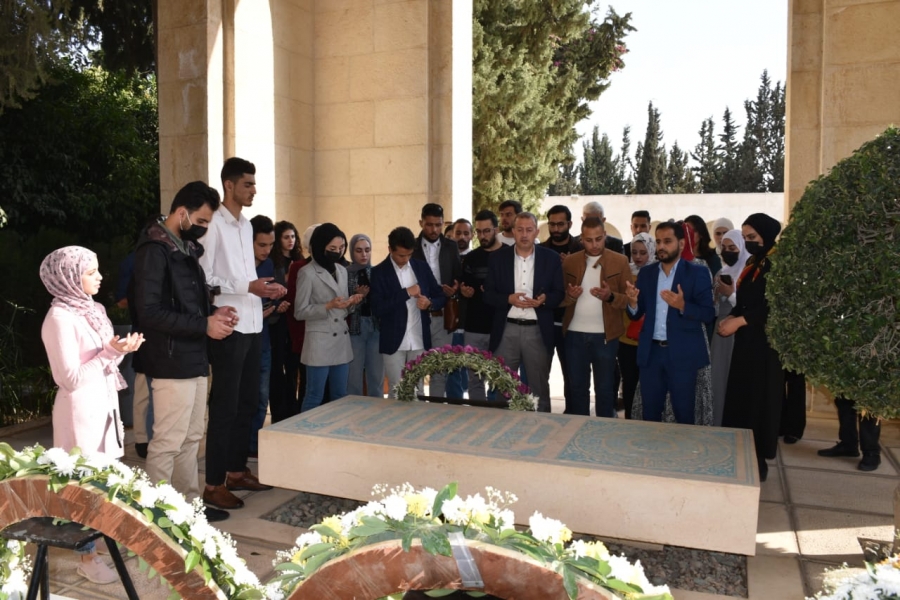 وفد من طلبة جامعة اليرموك يزور قصر رغدان العامر  ضمن فعاليات برنامج “اعرف وطنك”