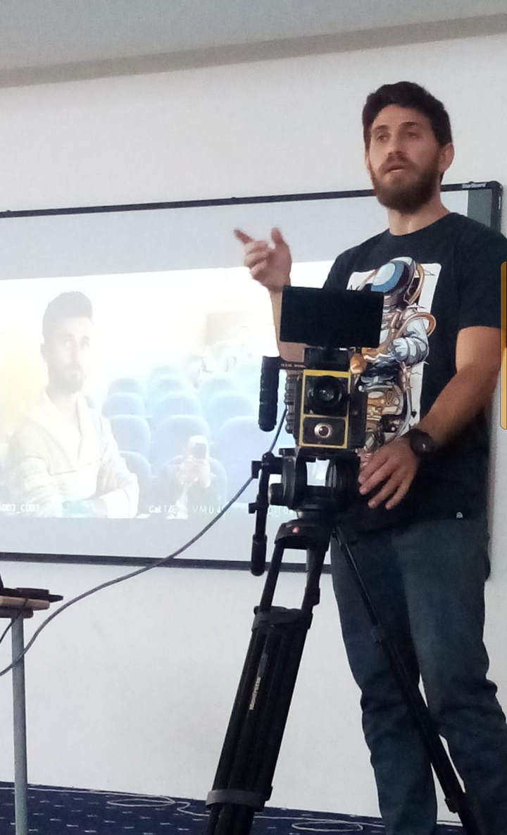 دورة بعنوان: الدخول إلى عالم التصوير السينمائي في البلقاء التطبيقيه