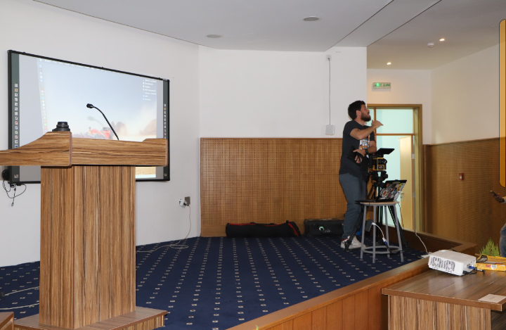 دورة بعنوان: الدخول إلى عالم التصوير السينمائي في البلقاء التطبيقيه