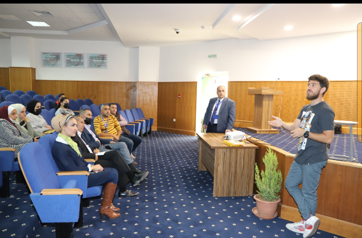 دورة بعنوان: الدخول إلى عالم التصوير السينمائي في البلقاء التطبيقيه