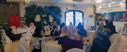 مبادرة بصمات إيجابية تنظم بازارا تسويقيا لملهمات الطاقة الإيجابية احتفاء باليوم الوطني ال50 لدولة الإمارات العربية المتحدة