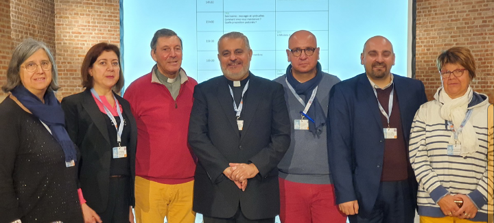 وفد أردني سياحي وديني يشارك باجتماعات الحج المسيحي في فرنسا