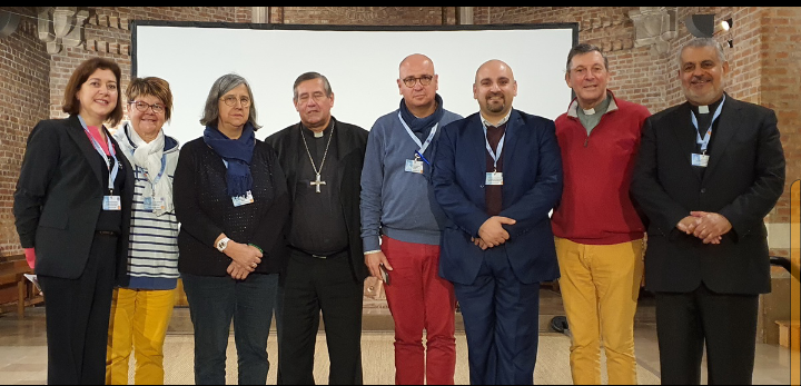 وفد أردني سياحي وديني يشارك باجتماعات الحج المسيحي في فرنسا