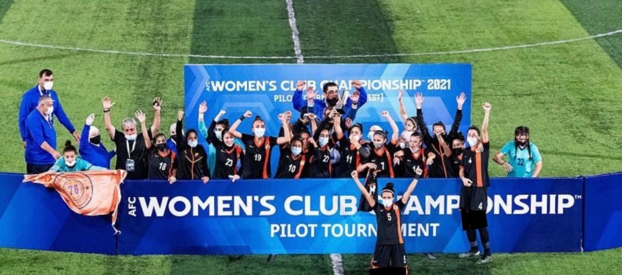 أسرة مدارس النظم الحديثة تهنئ نادي عمان