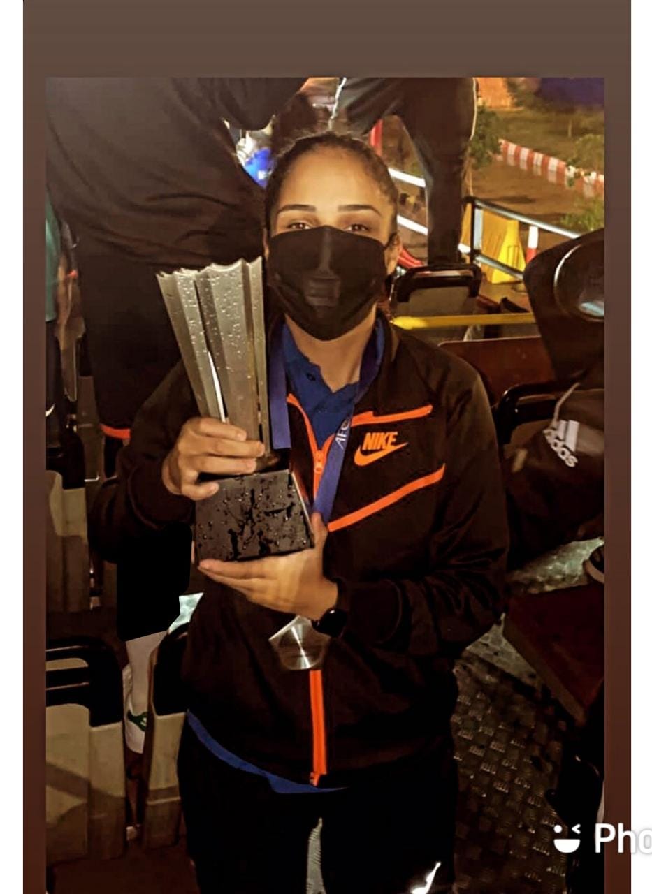 أسرة مدارس النظم الحديثة تهنئ نادي عمان