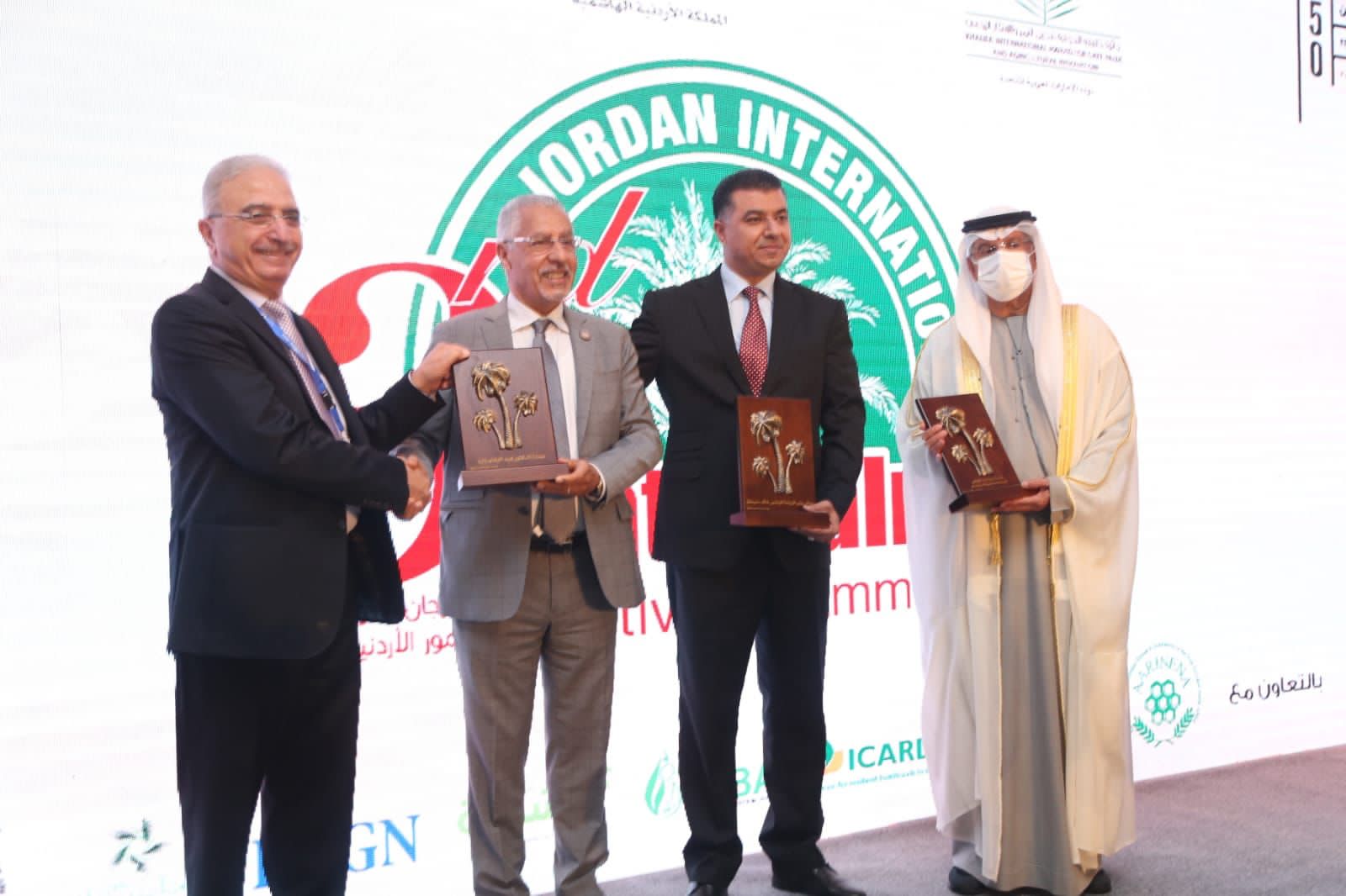 افتتاح المهرجان الدولي الثالث للتمور الأردنية بإشراف جائزة خليفة الدولية