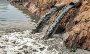 المياه : وقف الضخ احترزايا في احدى شوارع مؤتة الكرك نتيجة اختلاف نوعية المياه