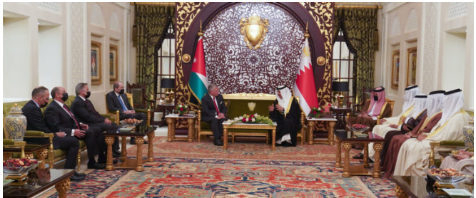 الملك يؤكد متانة العلاقات الأردنية البحرينية