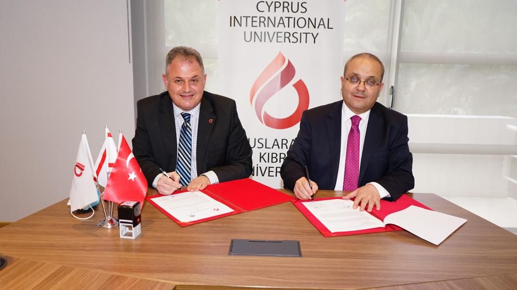توقيع مذكرة تفاهم مشتركة بين جامعتي جدارا وقبرص الدولية