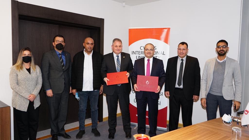 توقيع مذكرة تفاهم مشتركة بين جامعتي جدارا وقبرص الدولية