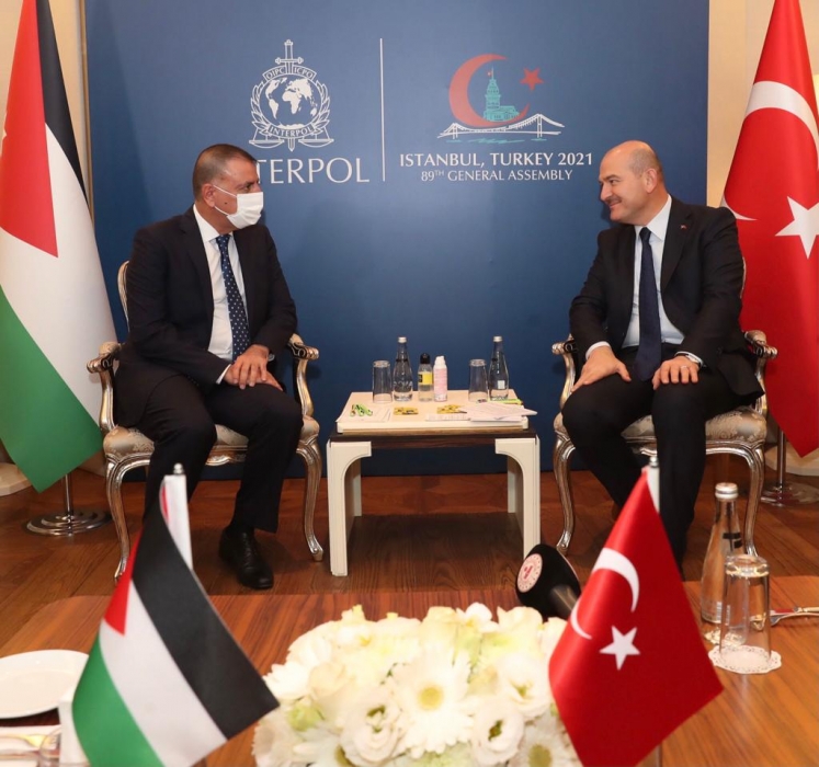 وزير الداخلية يلتقي نظيره التركي