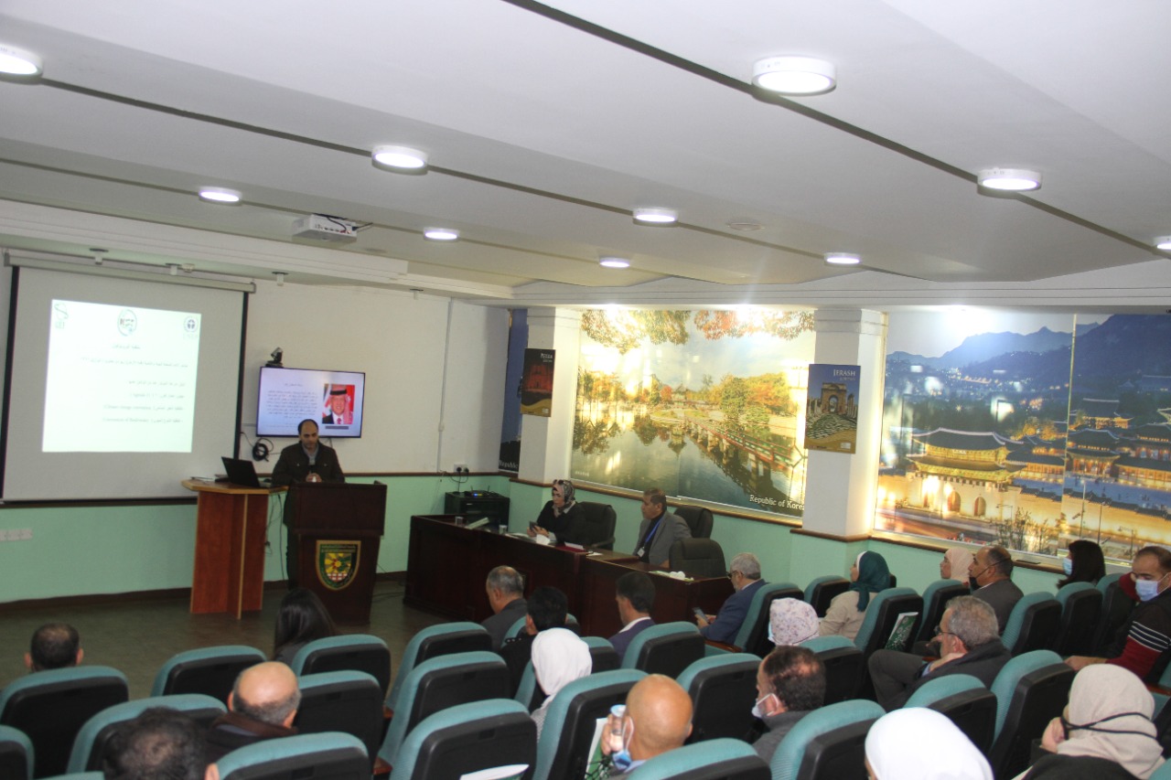 البلقاء التطبيقية وبالتعاون مع وزارة البيئة تعقد الورشة التوعوية لإقليم الوسط في مجال التوعية والمشاركة الجماهيرية في مجال السلامة الاحيائية في الأردن