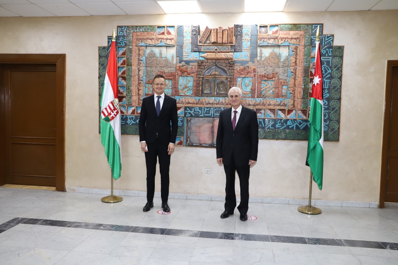 توقيع مذكرتي تفاهم بين الأردن وهنغاريا حول التعاون التربوي والعلمي وبرنامج المنح الهنغارية 