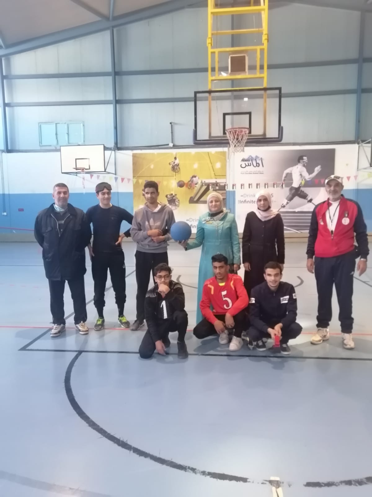 تعاون مثمر بين اللجنة البرلمبية ومدرسة عبد الله بن مكتوم للمكفوفين