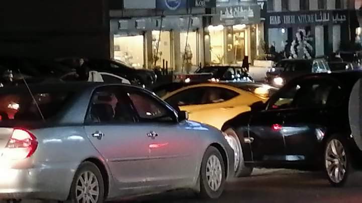 ازدحامات مرورية في عمّان بسبب “الجمعة البيضاء”