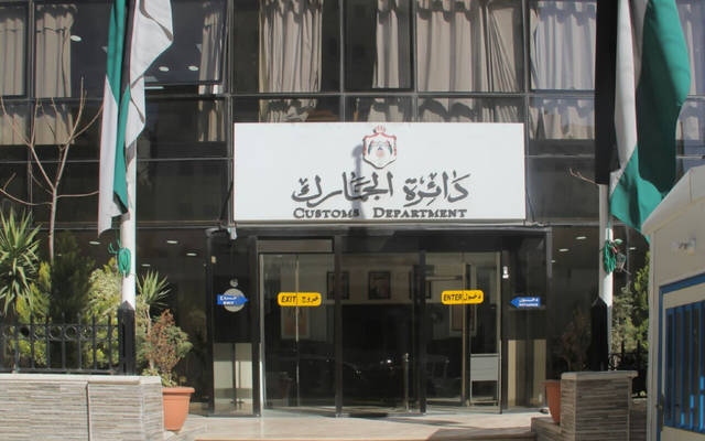 التخليص والجمارك يشكلان لجنة لمتابعة مشكلات التخليص