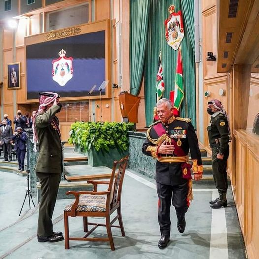 إصابة 4 نواب بالكورونا.. يغيبون عن الرد على خطبة العرش