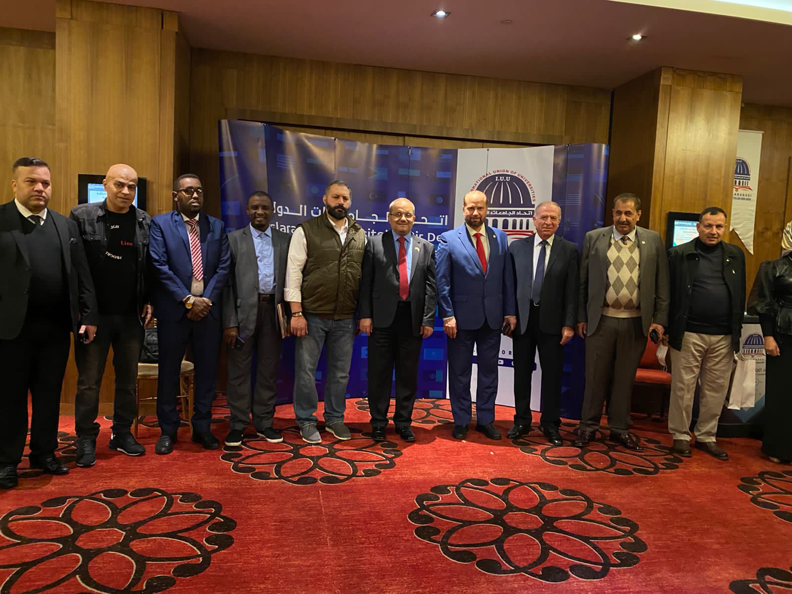 جامعة جدارا تشارك بكفاءة في القمة الدولية للإستثمار والتنمية المستدامة بإسطنبول 