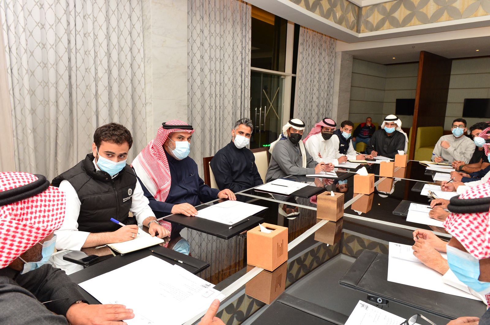 اللجنة التنفيذية لرالي حائل الدولي 2021 تستعرض استعداداتها قبل الانطلاق