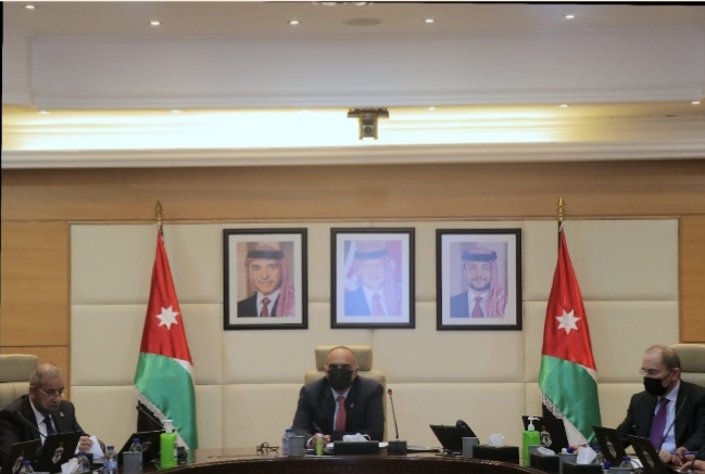 مجلس الوزراء يقرِّر إعادة عدد من المعلِّمين الذين أحيلوا إلى التقاعد المبكر إلى عملهم