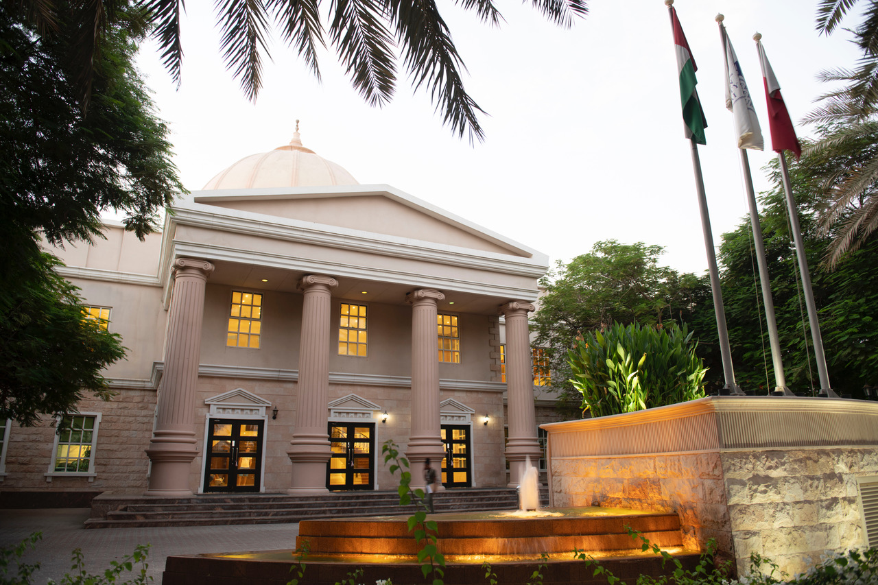 إنتاج فيلم احتفالاً باليوبيل الذهبي لدولة الإمارات العربية المتحدة