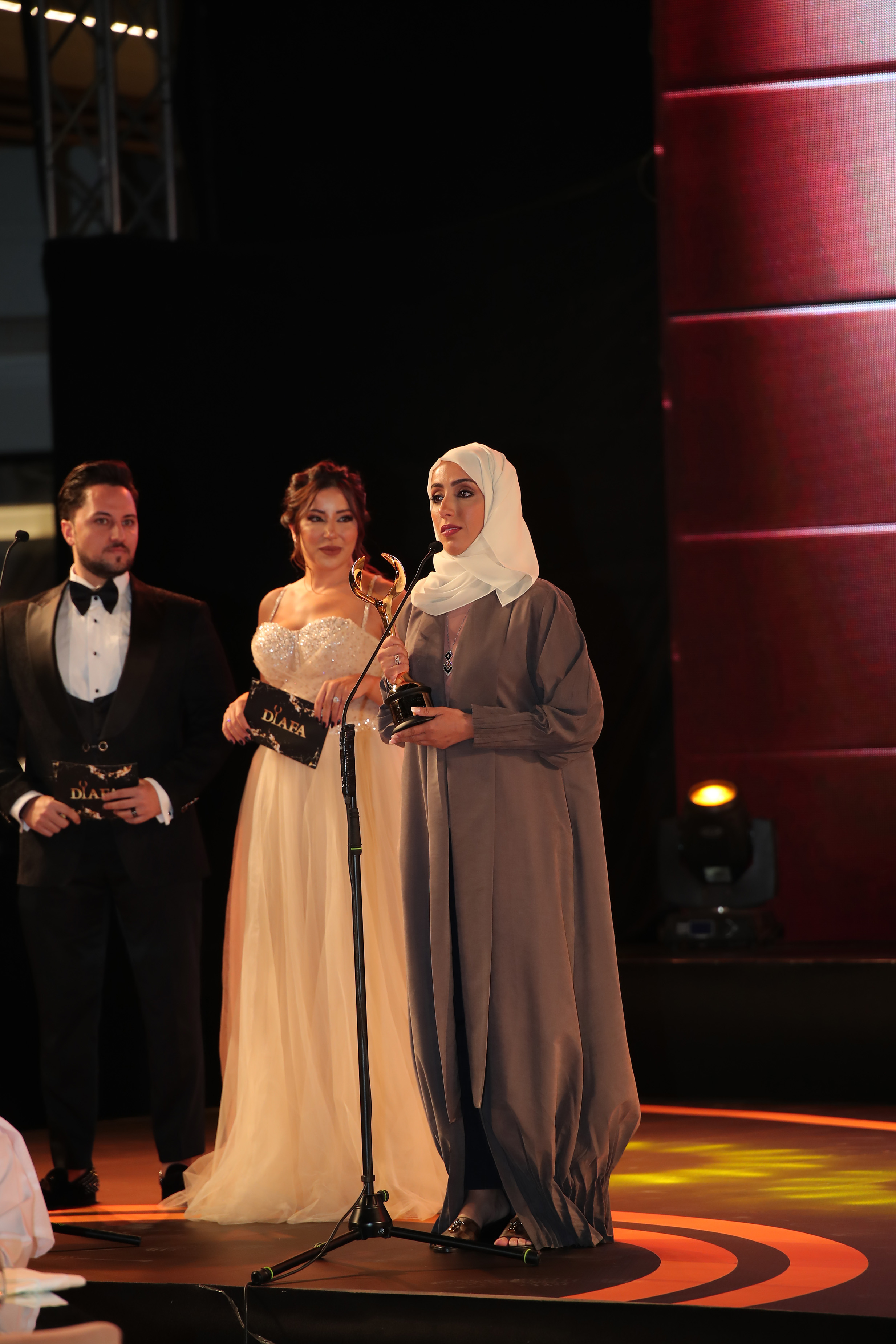 مهرجان ضيافة DIAFA يكرم المخرجة الإماراتية نهلة الفهد