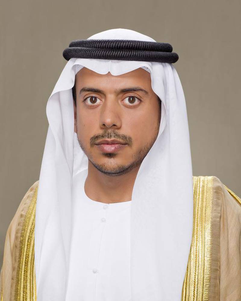 سلطان بن طحنون : اليوم الوطني مناسبة للاحتفاء بالإنجازات وتجديد العهد مع الوطن بمواصلة العمل والبناء والحفاظ على المكتسبات