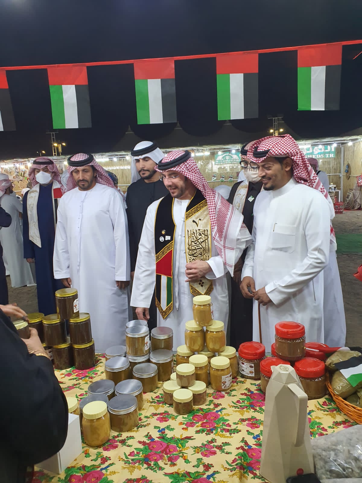 مشغولات يدوية واكلات شعبية في معرض الريم بمليحة