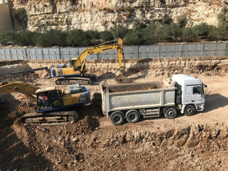 خزانات تحت الأرض لمواجهة الفيضانات المفاجئة في عمّان  صور