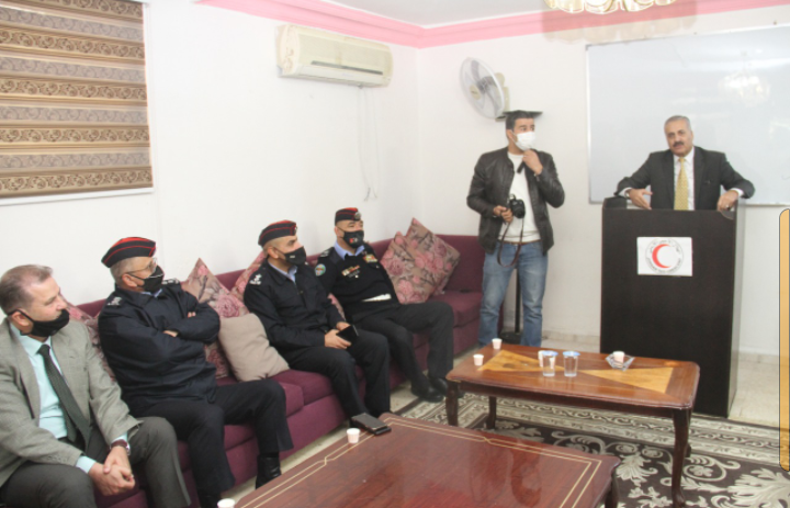 جامعه البلقاء التطبيقية وفريق العطاء ينفذون مبادره بعنوان كلنا شركاءفي السلط